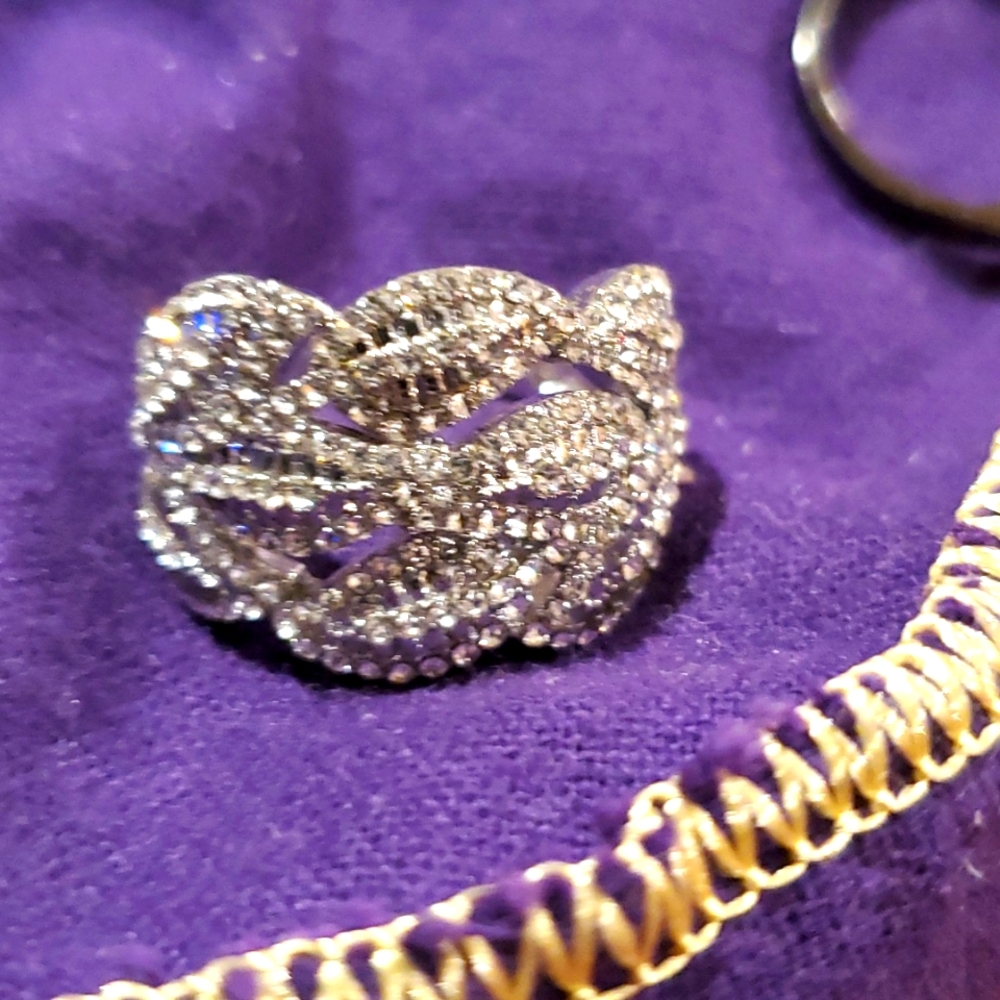 Fashion jewelry silver ring brand new size 7.5 to 8